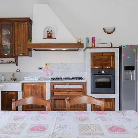 Villa Casa Dei Renai By Rentbeat